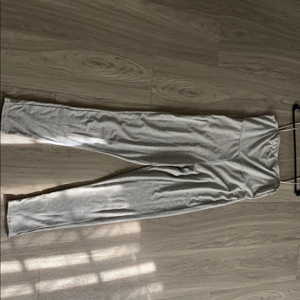 Cute jumpsuit ! Very comfy !